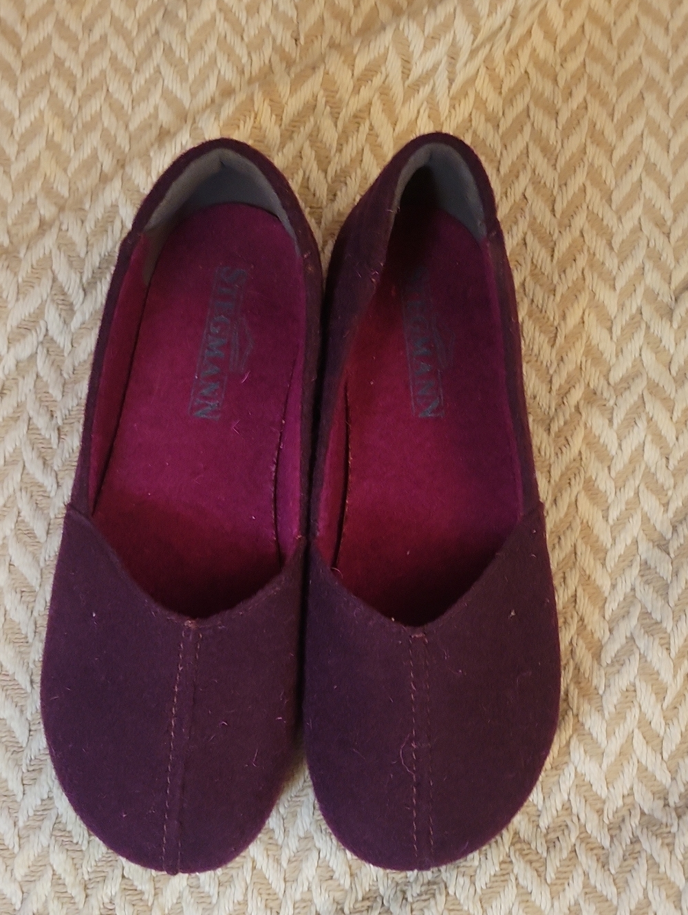 Stegmann Women's Dark Magenta Liesl Wool Skimmer Slip On Flat US 7.5
